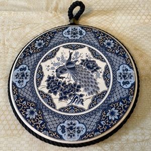 Oriental trivet